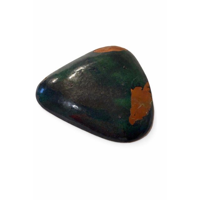 Small Vintage Enamel on Copper Triangular Trinket Dish | Mid-Century Modern Triangle Dish For Sale - Image 4 of 4