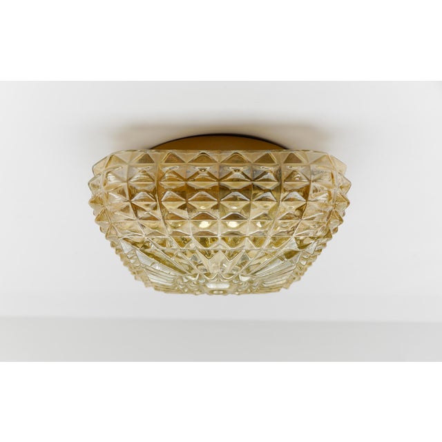 Mid-Century Modern Mid-Century Modern Amber Bubble Glass Flush Mount, 1960s For Sale - Image 3 of 10