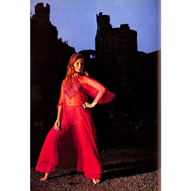 "The Penrose Annual 1970 Volume 63" 1970 Spencer, Herbert [Edited By] For Sale - Image 4 of 11