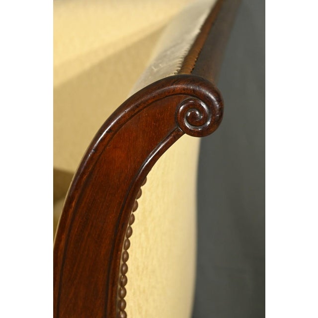 1st Part 19th Century Restoration Mahogany Daybed with Backsplash For Sale - Image 9 of 18
