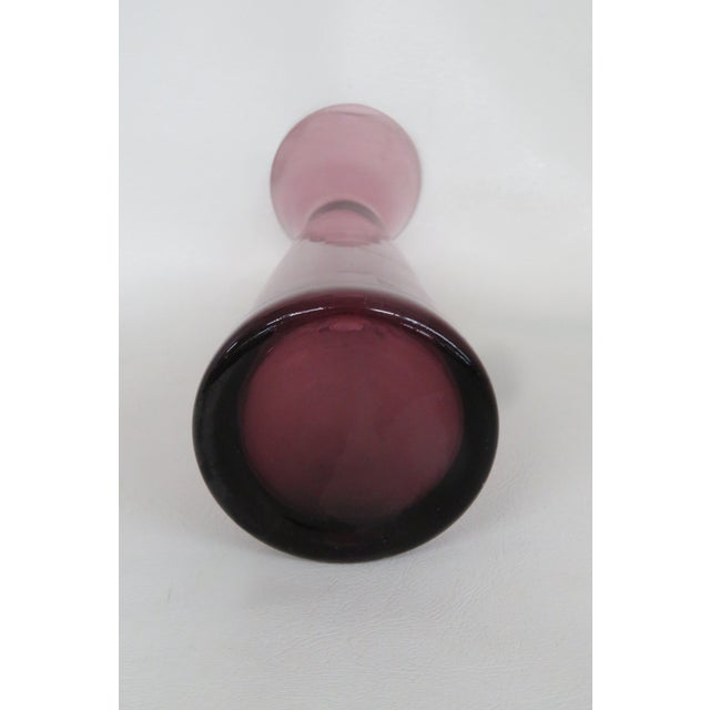 Amethyst Morgantown Glass Lead Crystal Slant Vase Amethyst Burgundy Mid Century Mod 4741b For Sale - Image 8 of 13