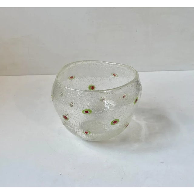 Hand-Blown Murano Bubble Glass Bowl with Flowers, 1960s For Sale - Image 8 of 8