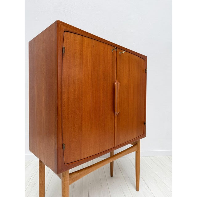 Torbjørn Afdal Vintage Teak Bacchus Bar Cabinet by Torbjørn Afdal for Mellemstrands Trevareindustri AS, Norway, 1960s For Sale - Image 4 of 12