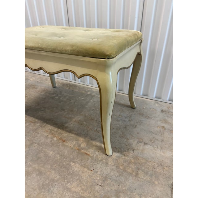 French Provincial Vintage Mid Twentieth Century Country French Provincial Hibriten Chair Co. Off White and Green Bench For Sale - Image 3 of 10