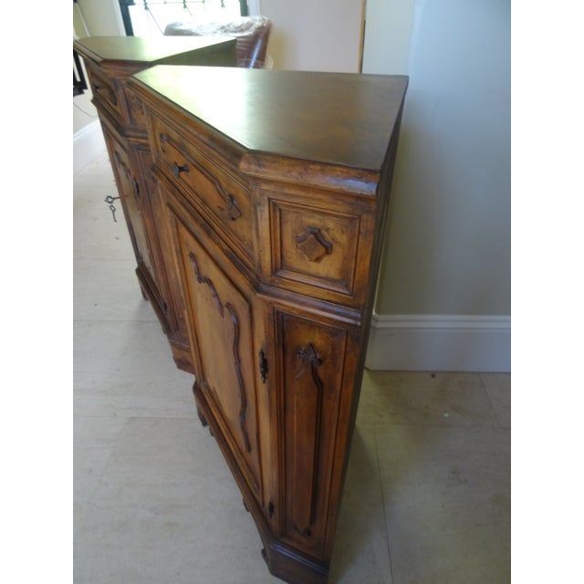 Italian 18th Century Style Italian Corner Cabinets - a Pair For Sale - Image 3 of 11