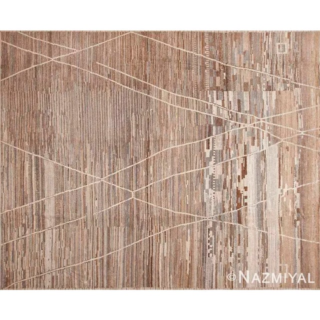 Nazmiyal Collection Large Geometric Modern Minimalist Rug For Sale - Image 10 of 10