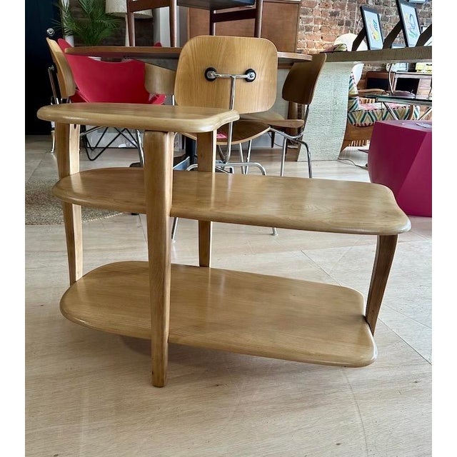 1940s Rare Heywood Wakefield Tiered Side Table Model M304 For Sale - Image 5 of 11