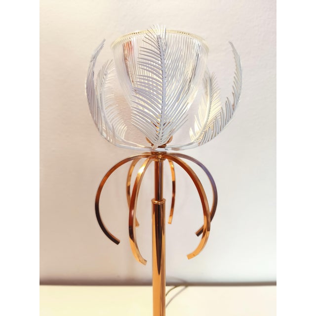 Mid-Century Italian Table Lamp with Feathers in Metal and Striped Glass, 2000s For Sale - Image 4 of 10