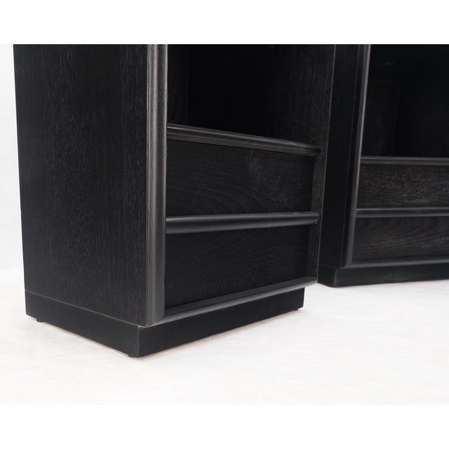 Pair Gibbings for Widdicomb Ebonized Black Lacquer Night Stands End Tables Mint For Sale - Image 12 of 15