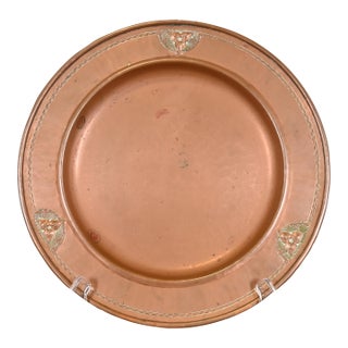 Roycroft Arts & Crafts Hammered Copper Trefoil Charger Plate or Tray For Sale