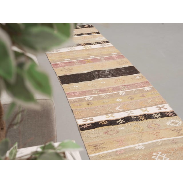 1970s 1970s Vintage Handmade Wool Cotton Beige Runner Rug For Sale - Image 5 of 11