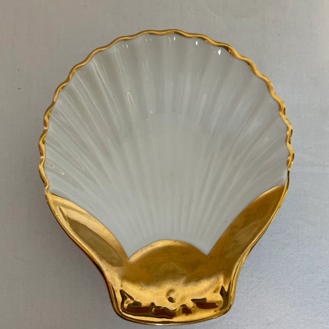Ceramic Royal Worcester Gold China Lustre Ware Scallop Dish From the 1970s For Sale - Image 7 of 7