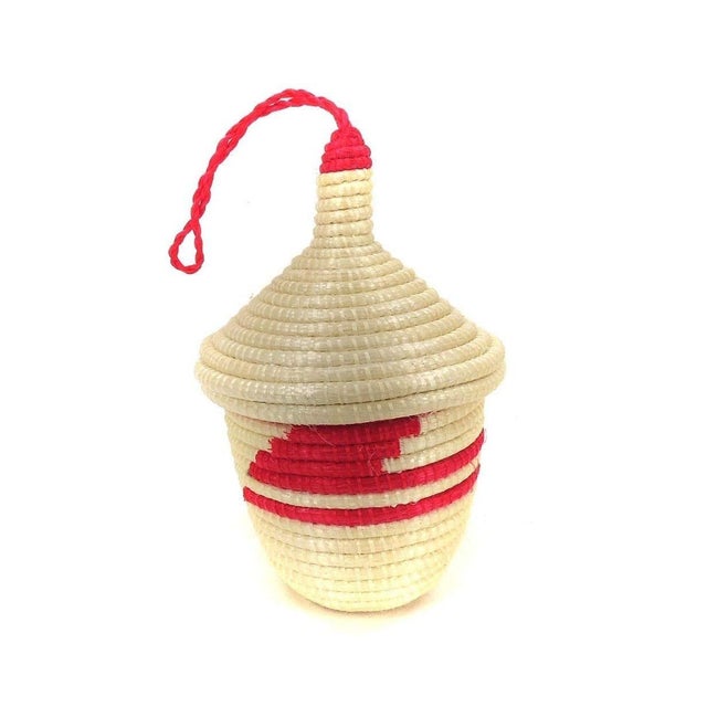 African Early 20th Century Tutsi Miniature Basket 3.5 Inch Rwanda For Sale - Image 3 of 3