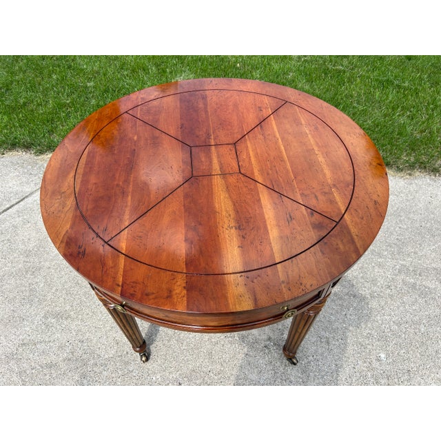 Wood Vintage Henredon Federal-Style Round Center Table | Traditional Neoclassical Occasional Table With Drawer & Brass Casters For Sale - Image 7 of 11