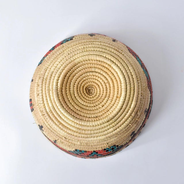 Early 20th Century Hausa Grass Basket Bowl Nigeria 10 Inch For Sale In Denver - Image 6 of 9