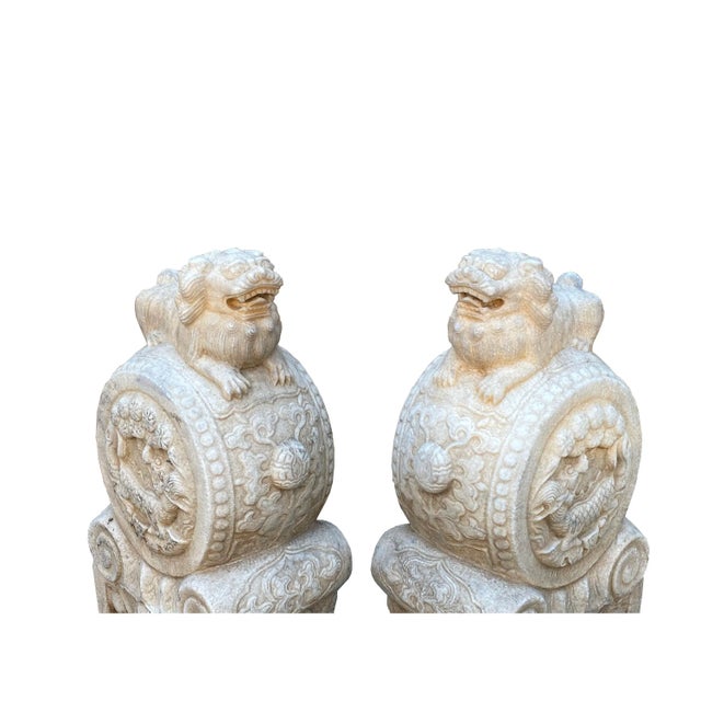 Chinese Pair White Marble Stone Fengshui Foo Dogs Drum Statues For Sale - Image 4 of 9