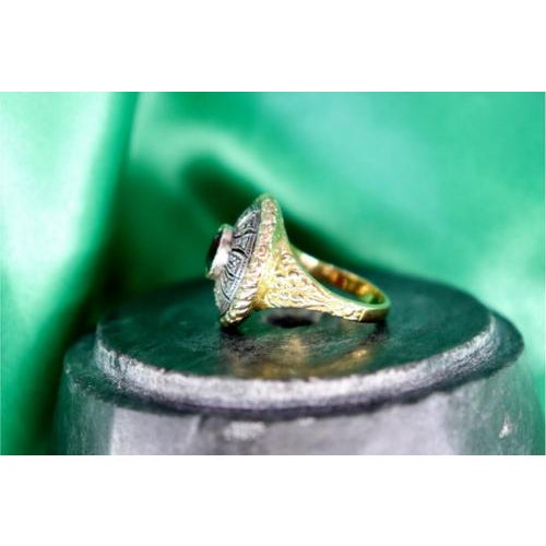Gold and Silver Ring with Chiseled Floral Motifs For Sale - Image 6 of 9