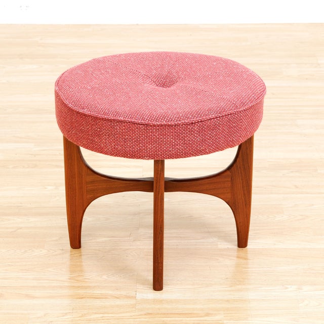 1960s 1960s Mid Century Astro Vanity Stool by G Plan in Teak & Red For Sale - Image 5 of 7