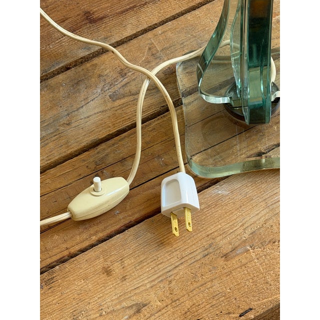 Italian Fontana Arte Attributed Glass Table Lamp For Sale In New York - Image 6 of 12