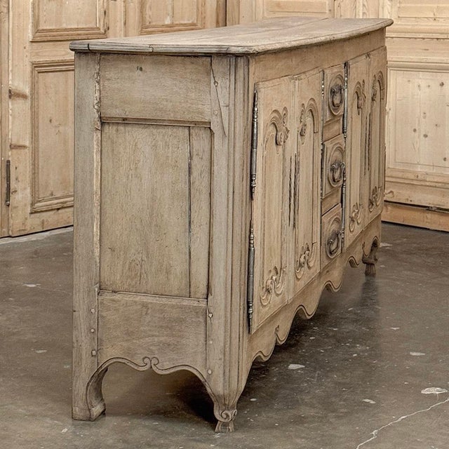 18th Century Country French Buffet ~ Enfilade in Stripped Oak For Sale - Image 12 of 18