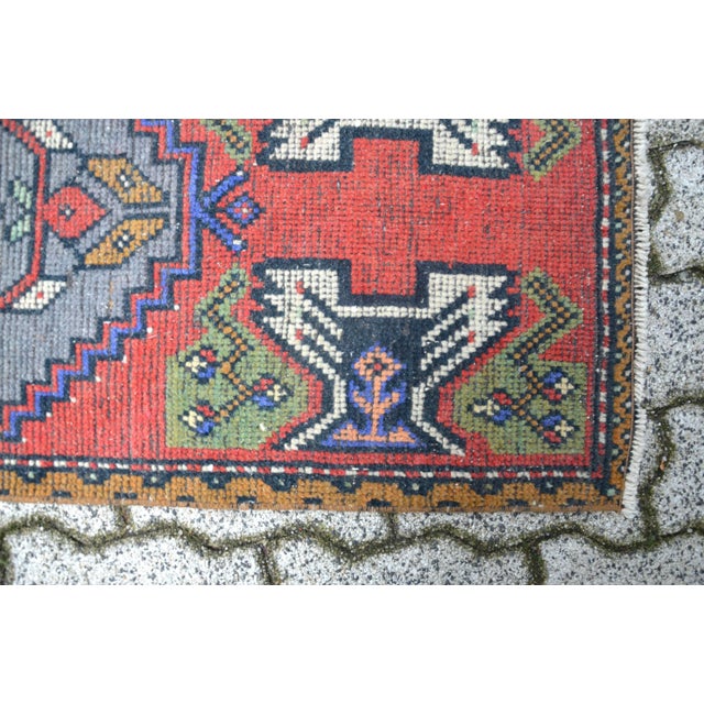 Vintage Oushak Wool Rug For Sale - Image 4 of 6