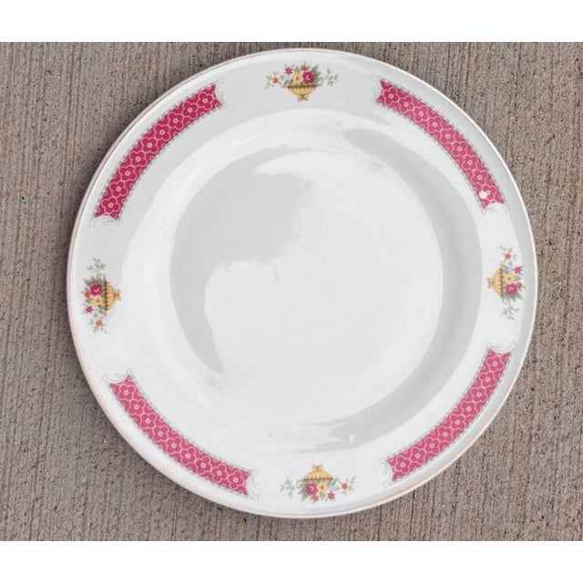 Late 20th Century Curated English & European Vintage Plate Wall Collection – 9-Piece Eclectic Cottage & Grandmillennial Display For Sale - Image 5 of 8