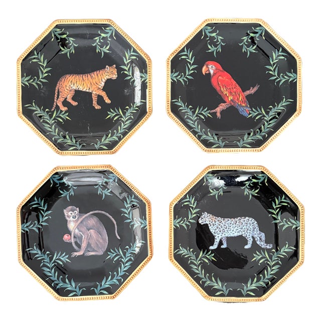 Late 20th Century Raymond Waites Safari Collection Plate - Set of 4 For Sale