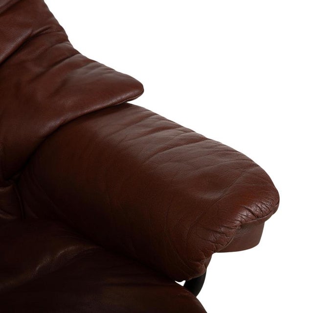 Set of Leather Reno Recliner and Ottoman with Manual Function from Stressless For Sale - Image 11 of 18