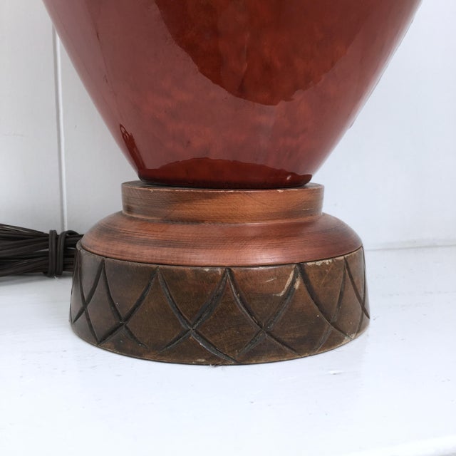 Mid-Century Modern 1960’s Drip Glaze Ceramic Table Lamp With Textured Shade – Retro Rust & Brown For Sale - Image 9 of 11