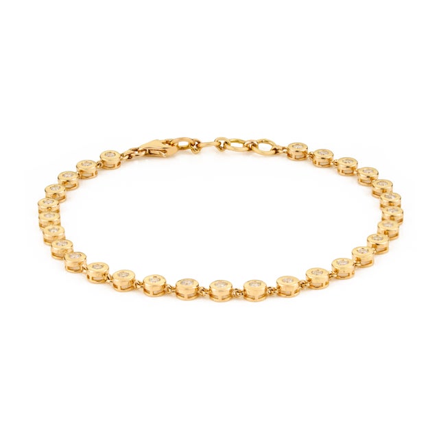 Metal Modern Minimalist Bezel Set Diamond Tennis Bracelet in 14k Yellow Gold 7 Inches For Sale - Image 7 of 16