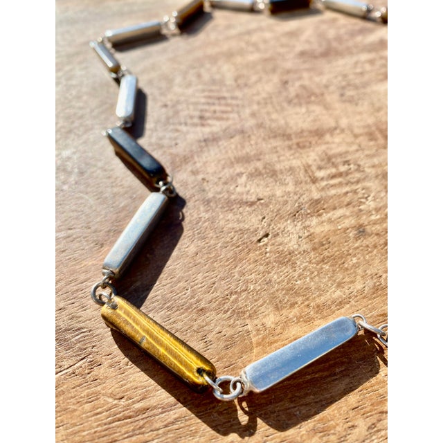 1980s Carved Tiger Eye Gemstones + Sterling Siver Modernist Minimalist Link Necklace For Sale - Image 5 of 8