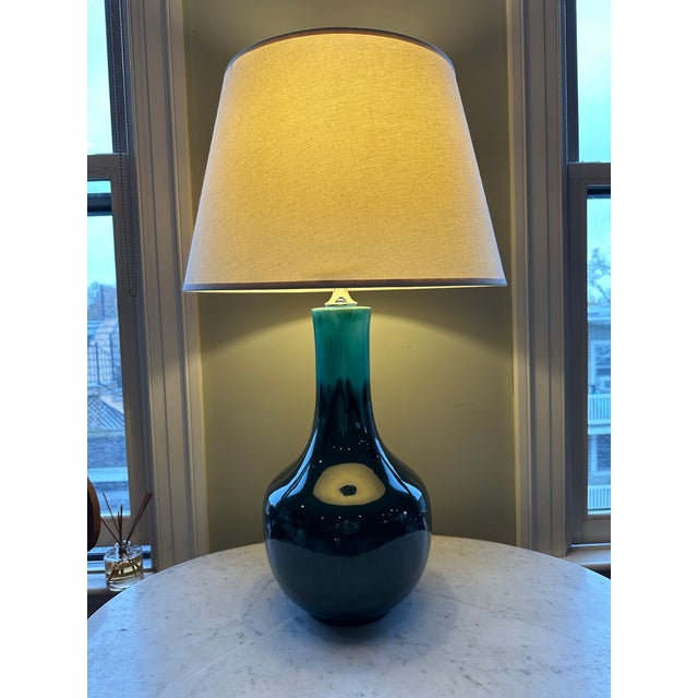 Mid-Century Modern Pair of Oversized Vintage Drip-Glaze Ceramic Table Lamps in Teal and Deep Green, 1970s For Sale - Image 3 of 6