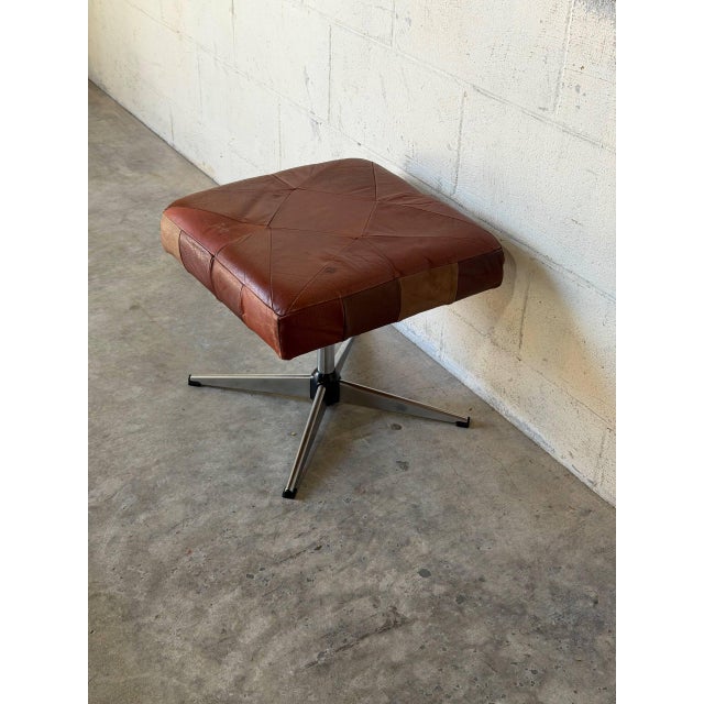 Mid-Century Modern Square Brown Leather Ottoman With Chrome Base Vintage Mid-Century Modern 1970s For Sale - Image 3 of 10