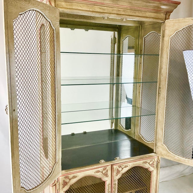 1980s Vintage Louis XV Regency Mediterranean Style Habersham Lighted Display Cabinet Hutch For Sale - Image 16 of 17