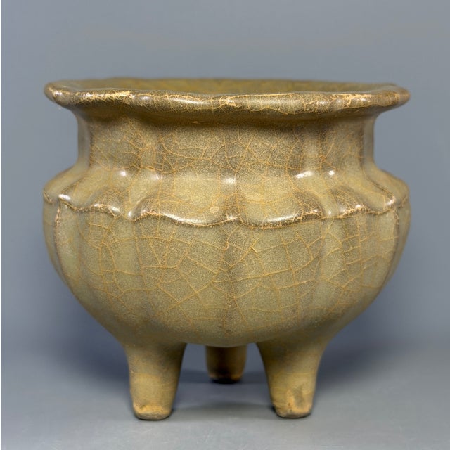 Chinese Celadon Lobed Tripod Vessel, Collectible Crackle‑Glaze Decorative Censer For Sale - Image 4 of 9