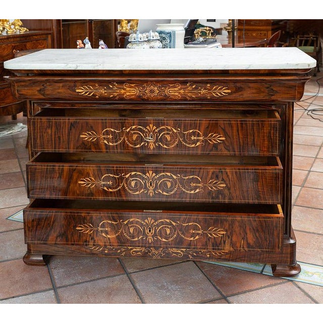 Antique Charles X French Chest of Drawers in Walnut Burl with a White Statuary Marble Top, 19th Century For Sale - Image 3 of 4