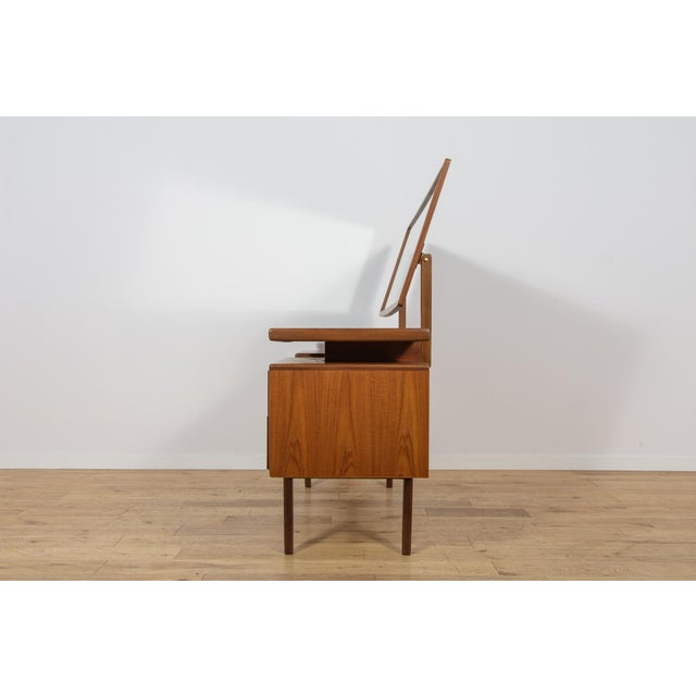 Mid-Century Teak Dressing Table by Victor Wilkins for G-Plan, United Knigdom, 1960s For Sale - Image 10 of 18