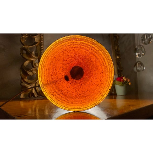 Venetian Amber-Colored Blown Murano Glass Table Lamp with White Silk Shade, 1950s For Sale - Image 9 of 10