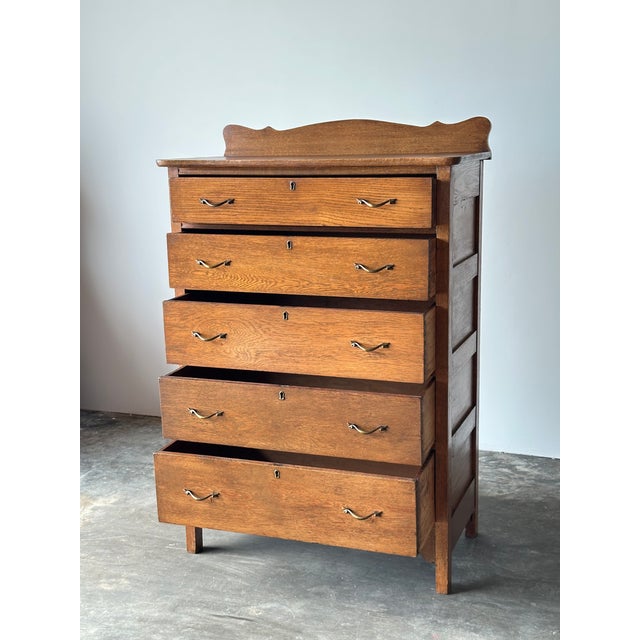 Brown Antique Scalloped Quarter Sawn Golden Oak Chest of Drawers For Sale - Image 8 of 13