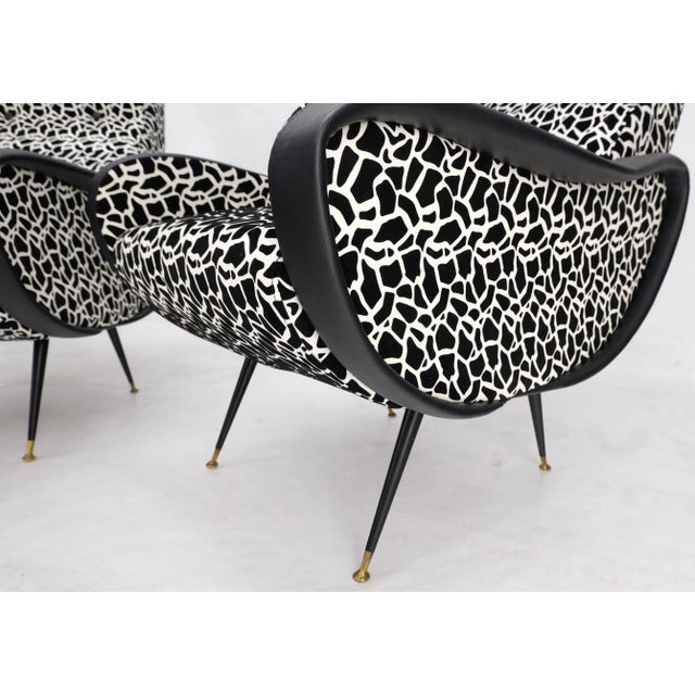 Pair Black & White Pattern Fabric Italian Mid Century Modern Lounge Chairs For Sale - Image 12 of 13