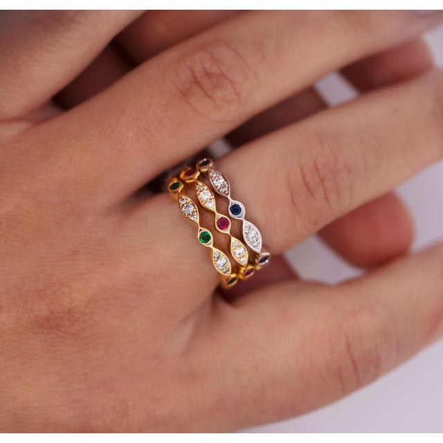 14k Gold Ruby and Diamond Bezel Stack Band 3mm Wavy Ring Size 7 For Sale - Image 4 of 6