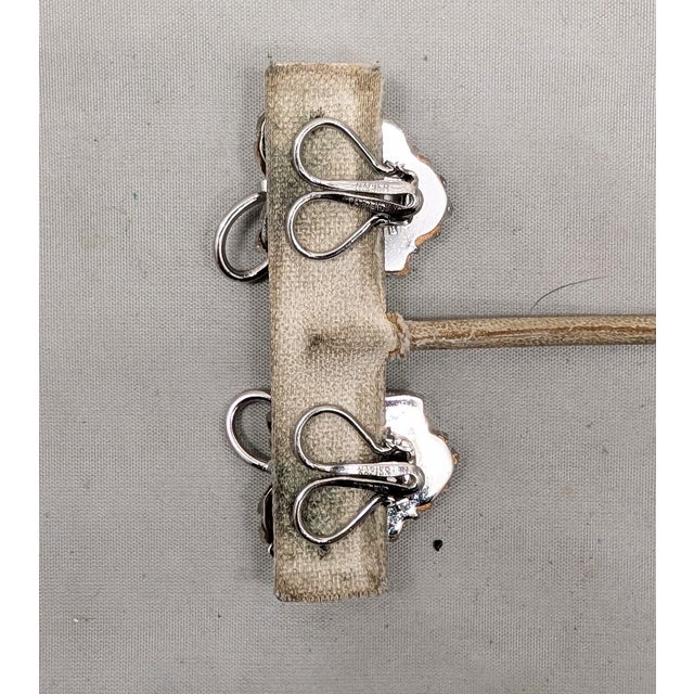 Vintage 1950s Signed Napier Rhodium Plated Clear & Frosted Glass Leaf Clip Earrings-2 Pieces For Sale In Philadelphia - Image 6 of 8