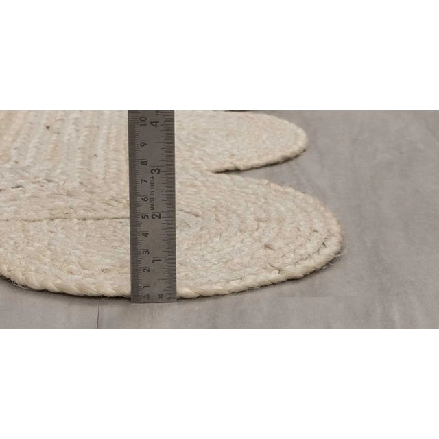 Natural White Jute Scallop Hand Made Rug 5'x8' For Sale - Image 9 of 12