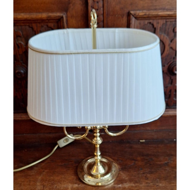 Vintage Table Lamp with Brass Frame and Cream-White Fabric Shade from Schulz & Adam, 1990s For Sale - Image 4 of 8