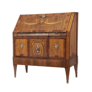 Antique Secretary in Walnut, 1780s