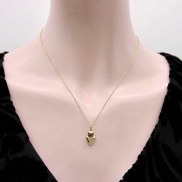 Metal 18k Gold Diamond Arrow Pendant For Sale - Image 7 of 9