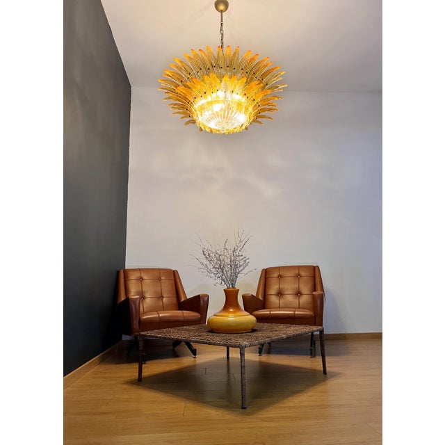 Perfect condition and fully working. The structure presents signs due to the passage of time. Up to 250V (Europe/UK...