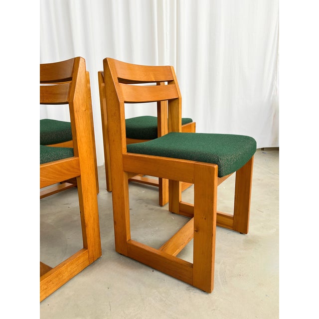 Elm Chairs from Maison Regain, 1970, Set of 4 For Sale - Image 6 of 18