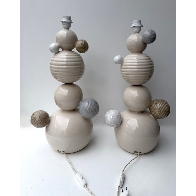 2020s Contemporary Pair of Ceramic Atomo Lamps by Antonio Cagianelli, Italy For Sale - Image 5 of 14