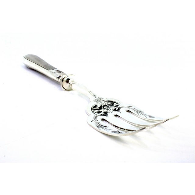 Silver Fish Serving Fork with Reliefs, Engravings, Monogram Card and Guilloche Handle For Sale - Image 4 of 8